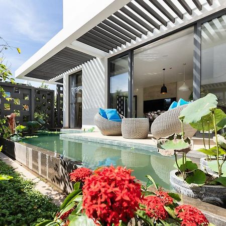 Okinawa Villas And Beach Club - Oceanami Resort Long Hải Exterior foto