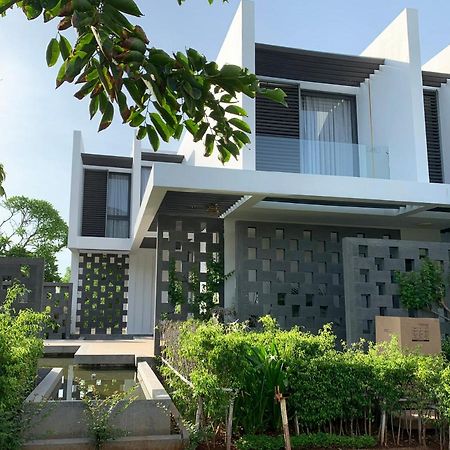 Okinawa Villas And Beach Club - Oceanami Resort Long Hải Exterior foto