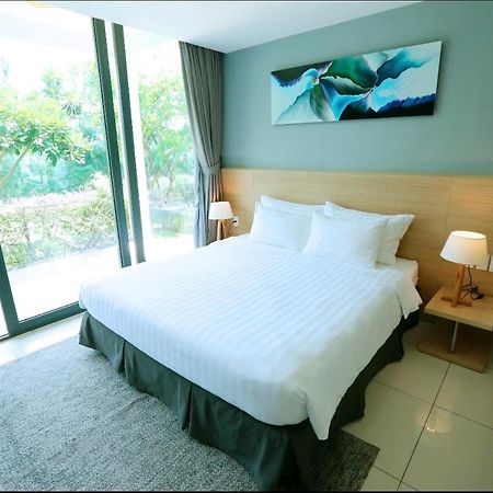 Okinawa Villas And Beach Club - Oceanami Resort Long Hải Exterior foto