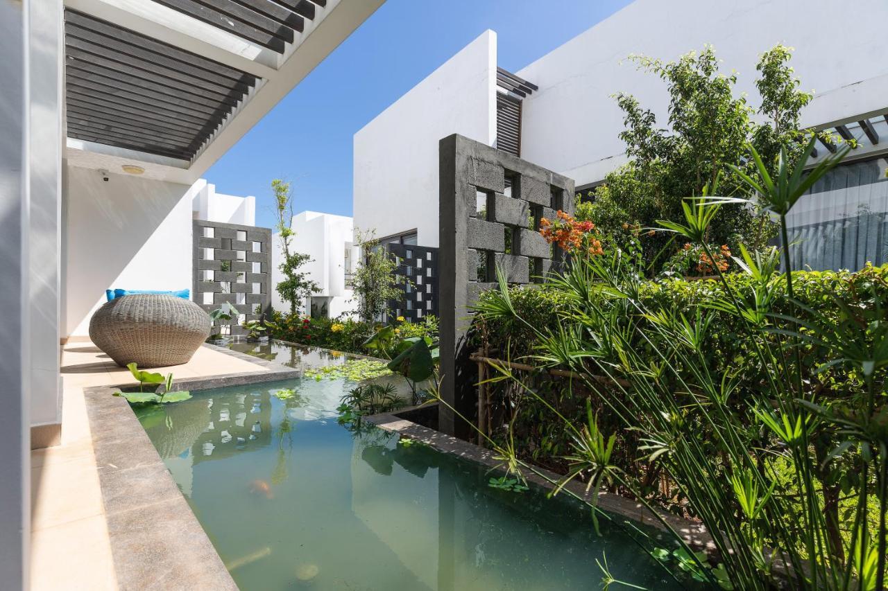 Okinawa Villas And Beach Club - Oceanami Resort Long Hải Exterior foto