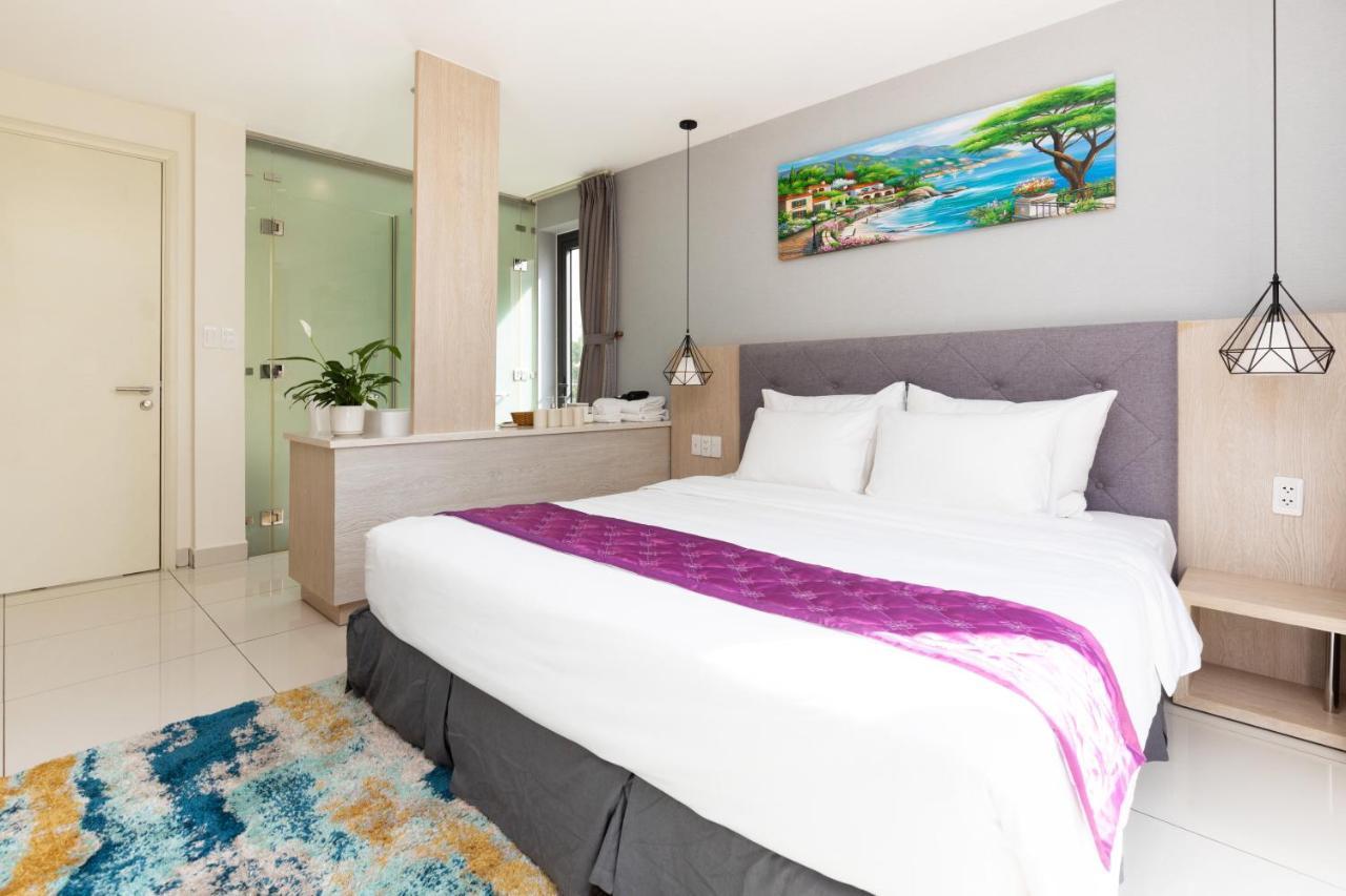 Okinawa Villas And Beach Club - Oceanami Resort Long Hải Exterior foto