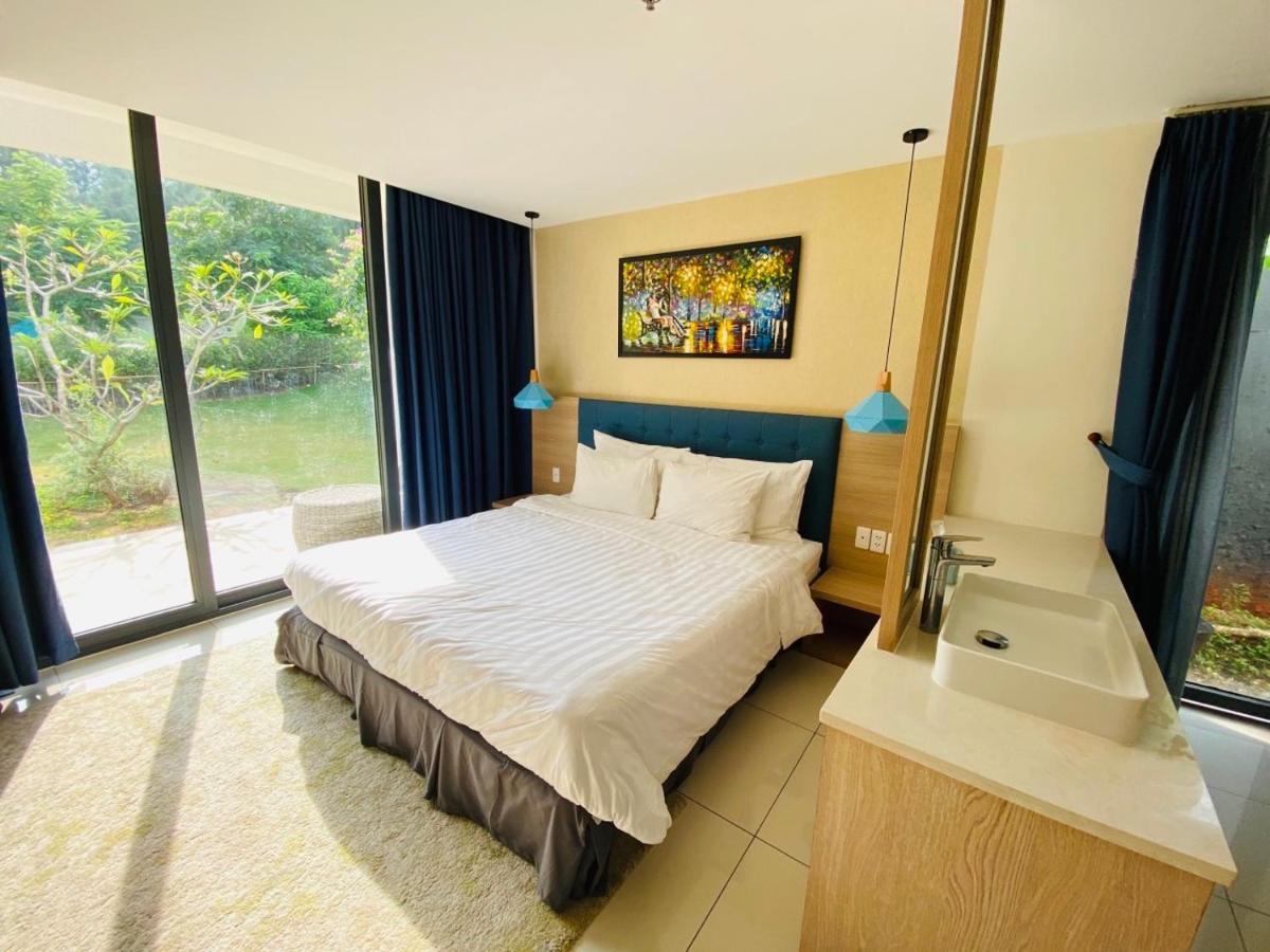 Okinawa Villas And Beach Club - Oceanami Resort Long Hải Exterior foto