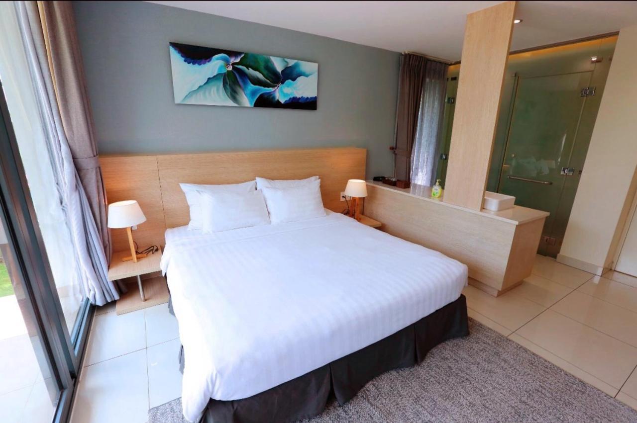 Okinawa Villas And Beach Club - Oceanami Resort Long Hải Exterior foto
